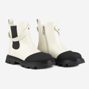 Ботинки для девочки