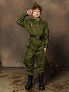 Солдат (гимнастерка, брюки, пилотка, ремень)